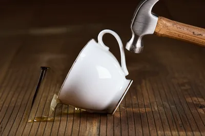 Illustration abuse - Image 1