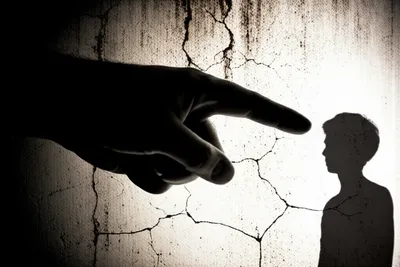 Illustration accusations - Image 1