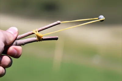 Illustration slingshots - Image 1