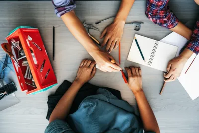 Illustration yours - Image 1