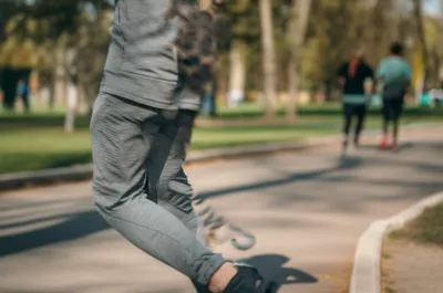 Illustration joggers - Image 1