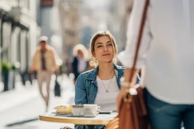 Illustration ogling - Image 1