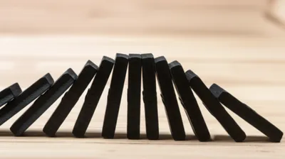 Illustration toppled