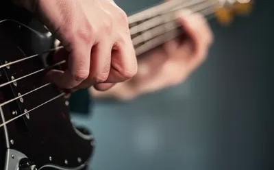 Illustration slapping - Image 1