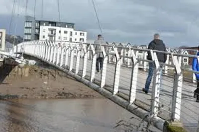 Illustration footbridge - Image 2