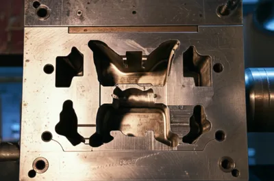 Illustration chases - Image 1