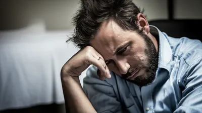 Illustration weary - Image 1