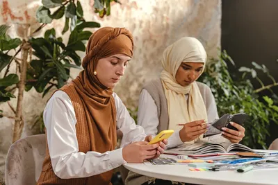 Illustration catalogues - Image 2