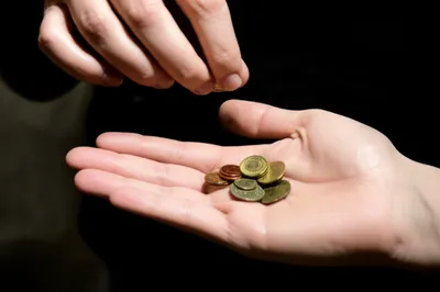 Illustration shortchange