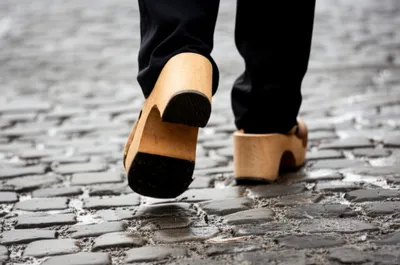 Illustration pattens - Image 1