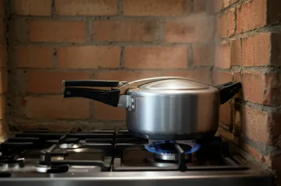 Illustration walled - Image 1