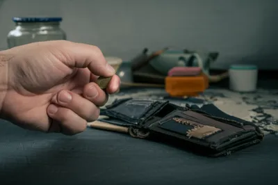 Illustration near - Image 1