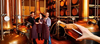 Illustration distillers - Image 1