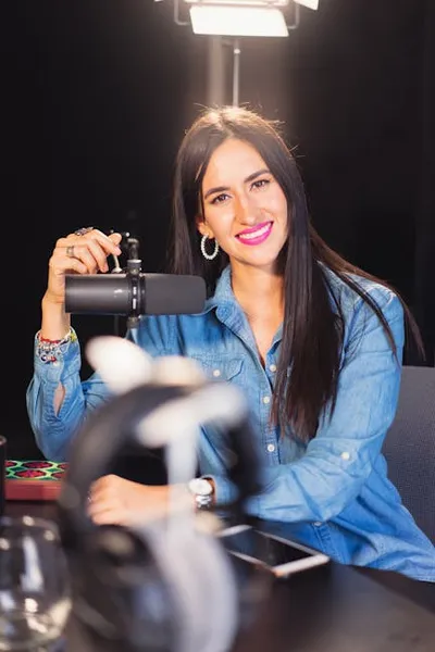 Hình ảnh minh họa talkshow - Ảnh 2