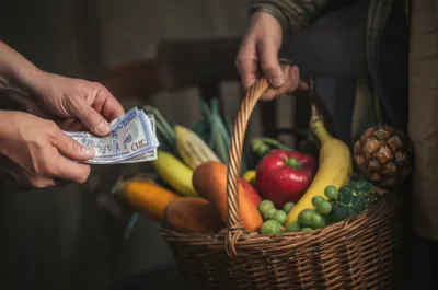 Illustration consumes - Image 1