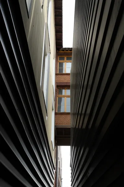 Illustration close - Image 1