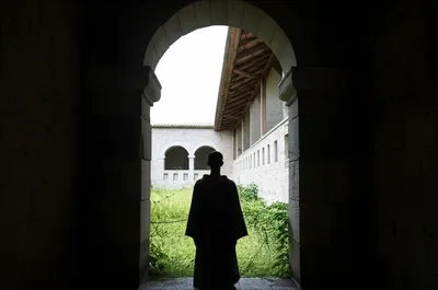 Illustration cloisters - Image 1