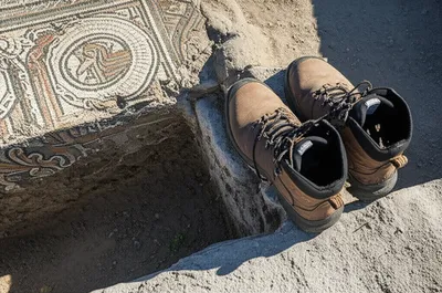 Illustration contemporary - Image 1