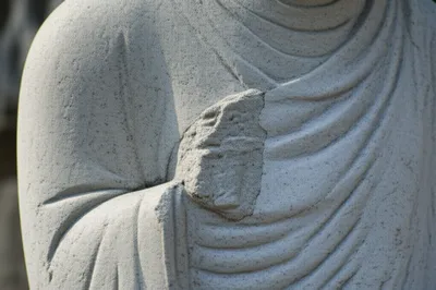 Illustration chipped - Image 1