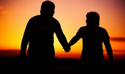 Illustration had - Image 1