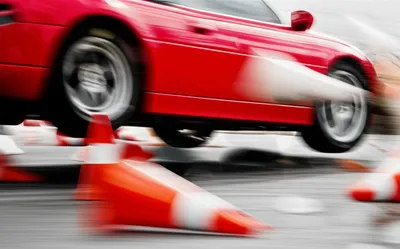 Illustration hurtled - Image 1