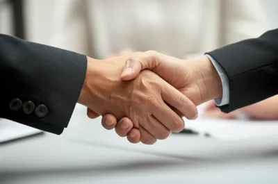 Illustration compromising