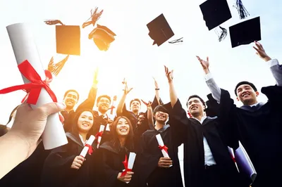 Illustration qualifications - Image 1