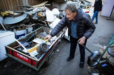 Illustration totters - Image 1