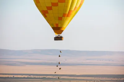 Illustration jettisoning