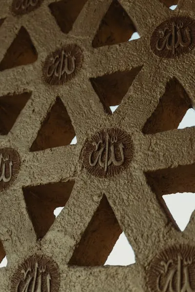 Illustration embossed - Image 2