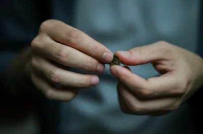 Illustration worried - Image 1