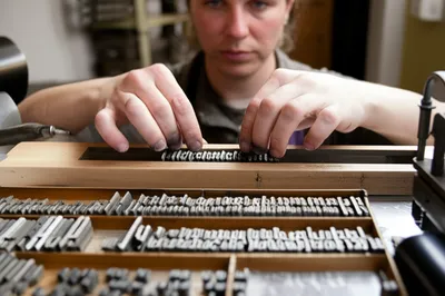 Illustration setters - Image 1