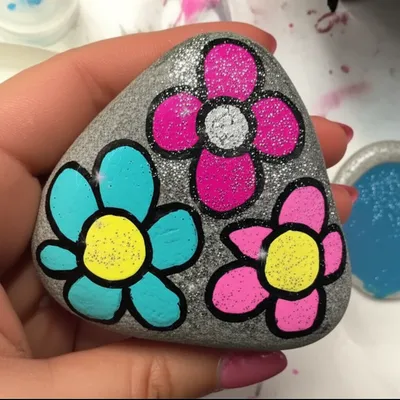 Illustration embellishing - Image 1