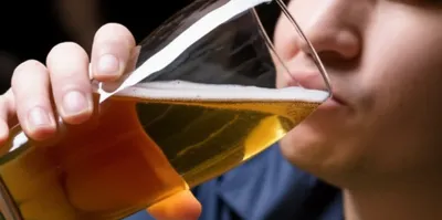 Illustration bolted - Image 1