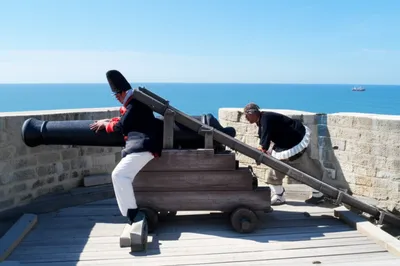 Illustration train - Image 1