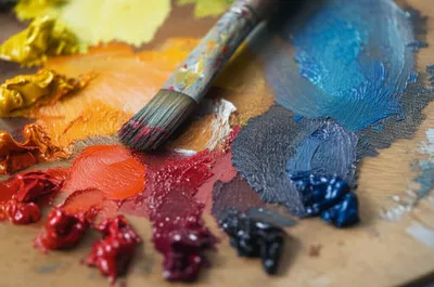 Illustration oils - Image 1