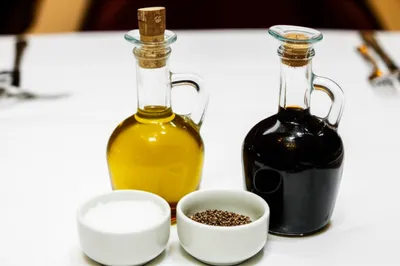 Illustration cruet - Image 1