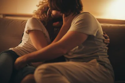 Illustration shifts - Image 1