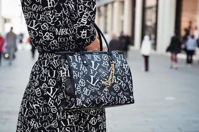 Illustration bourgeois - Image 1