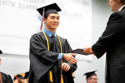 Illustration graduate - Image 1