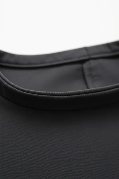 Illustration facing - Image 1