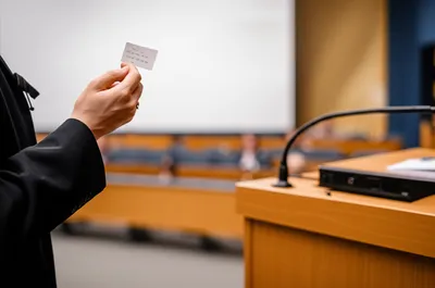 Illustration crib - Image 1