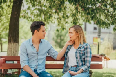 Illustration chinned - Image 1