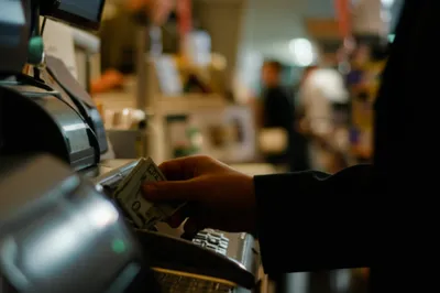 Illustration skim - Image 1