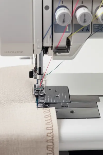 Illustration serger - Image 1