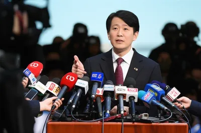 Illustration avail - Image 1