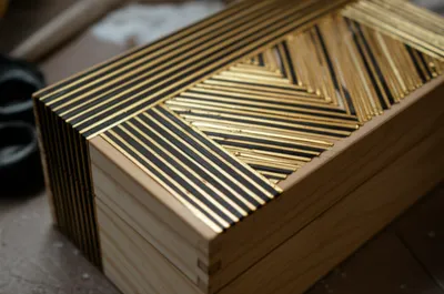 Illustration spilt - Image 1