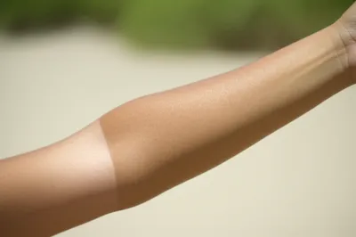 Illustration tan - Image 1