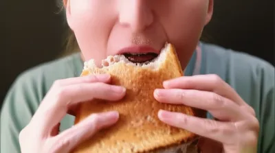 Illustration scarfed - Image 1