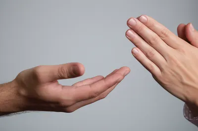 Illustration pray - Image 1